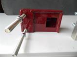 Truckbox closing side view